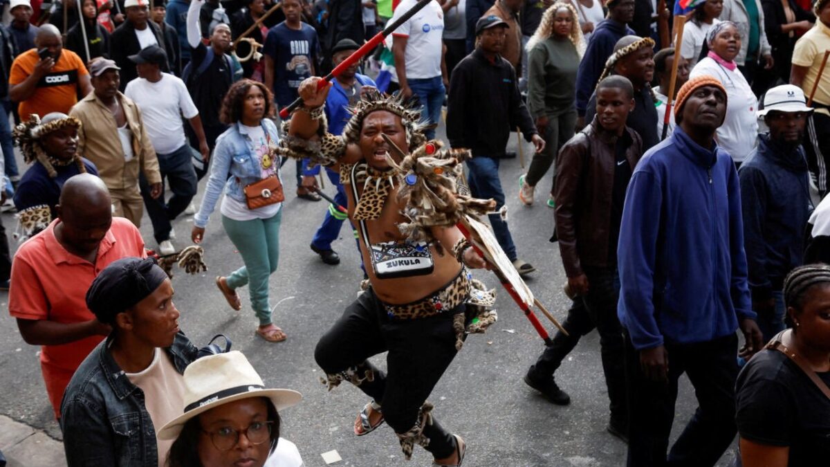 South Africa's Anti-Immigrant Protests Turn Deadly, Over 900 Arrested