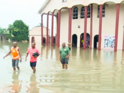 Akwa Ibom Residents Protest as Flooding Submerges Homes, Blocks Highway in Uyo